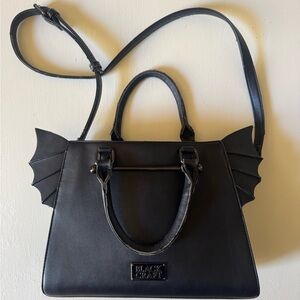 BlackCraft Women's Black Bay Wing Satchel Handbag